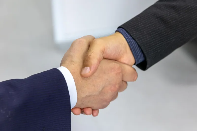 Not Every Hand Is Worth Shaking: How to Choose Collaborations That Actually Mean Something